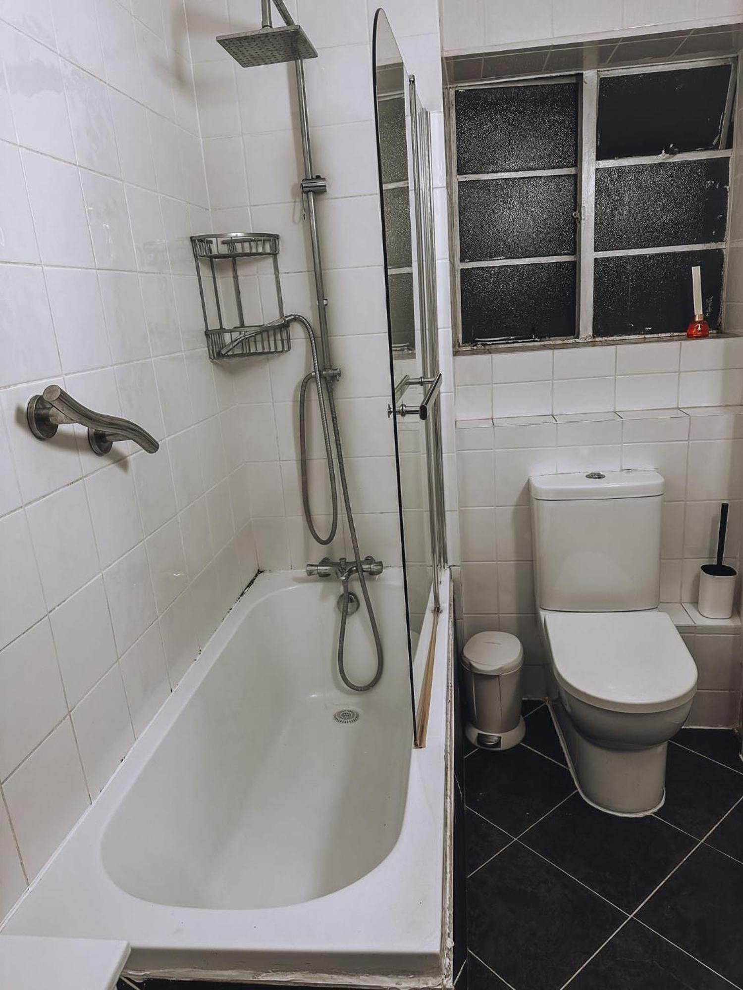 Cosy 2 Bedroom Apartment In Swiss Cottage. Londres Extérieur photo