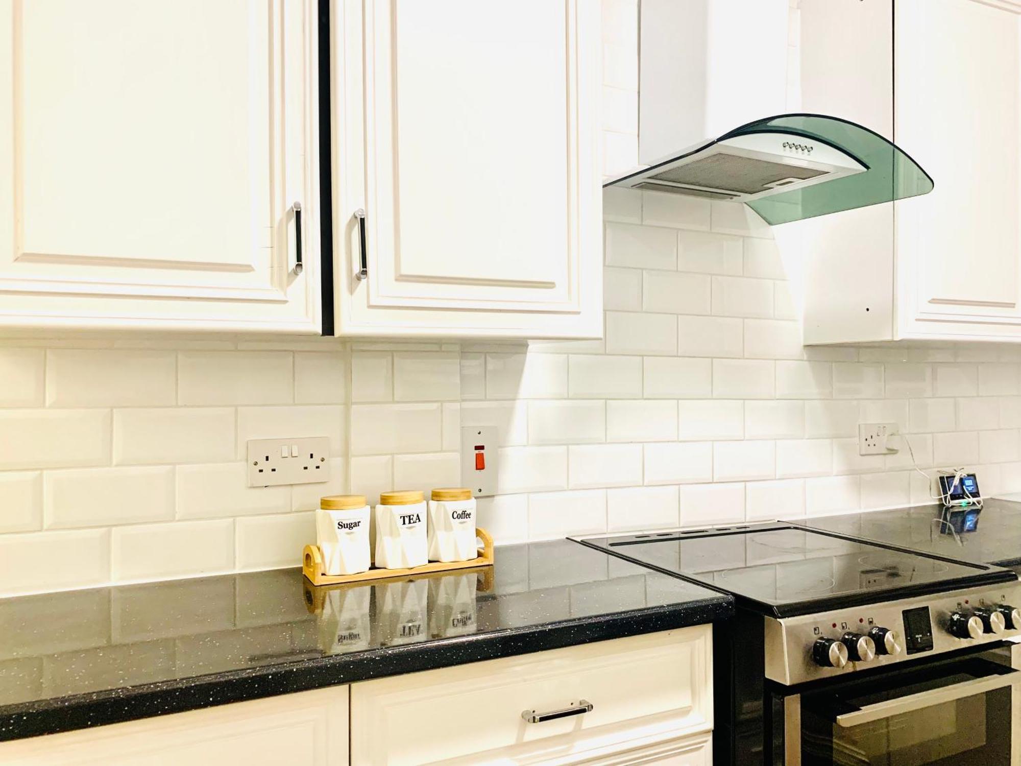 Cosy 2 Bedroom Apartment In Swiss Cottage. Londres Extérieur photo