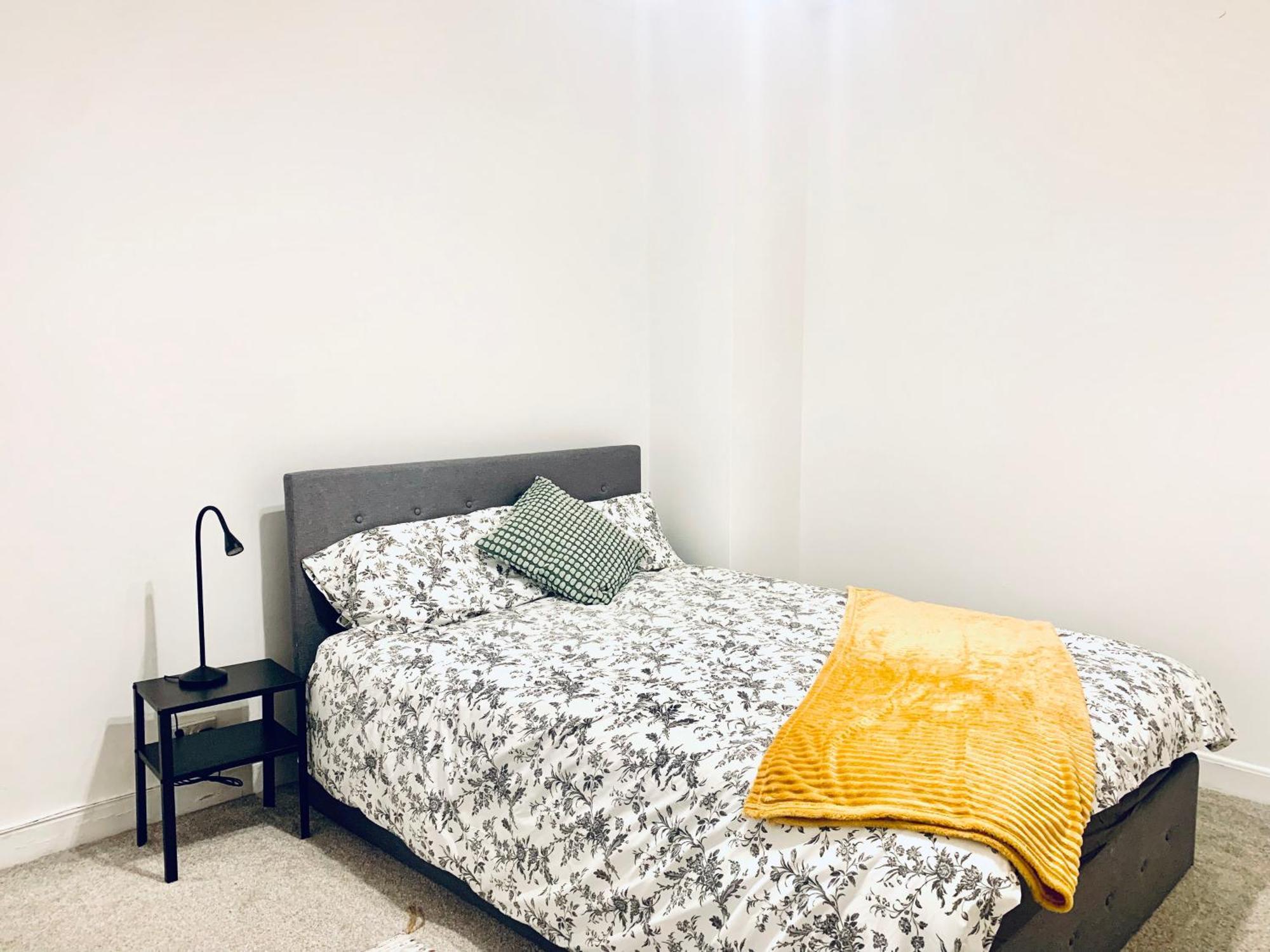 Cosy 2 Bedroom Apartment In Swiss Cottage. Londres Extérieur photo