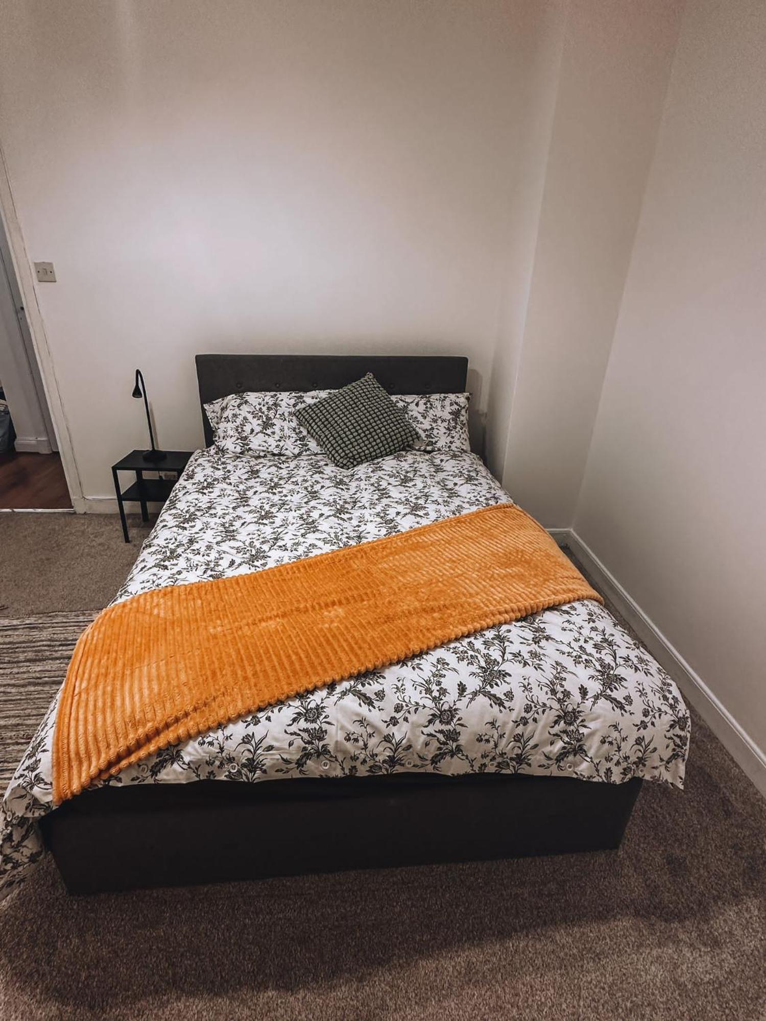 Cosy 2 Bedroom Apartment In Swiss Cottage. Londres Extérieur photo